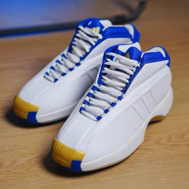 Крос­совки Adidas CRAZY 1 "Storm Trooper"